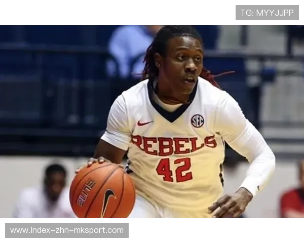 NBL突破分球外线命中连带起反扑