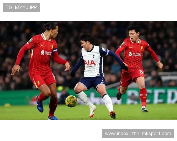 热刺长时间控球终在最后一刻破门庆祝