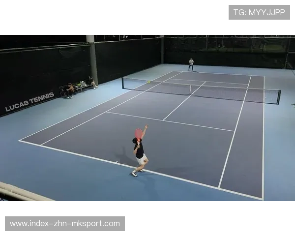 网球底线对拉精彩绝伦:极致对决的瞬间与技巧揭秘 网球底线对拉精彩绝伦:极致对决的瞬间与技巧揭秘